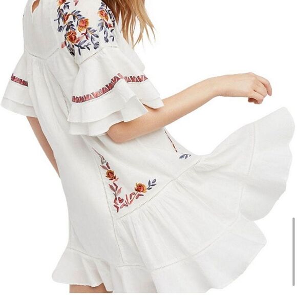 Free People PAVLO White Flutter Orange Floral Embroidered Boho Chic Mini Dress - Picture 4 of 16
